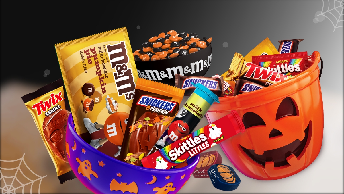 ￼Pumpkin basket and Mars treats for 2026